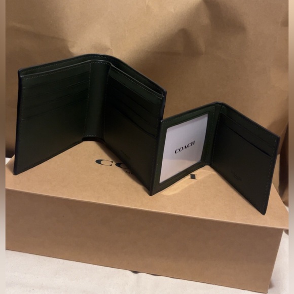 Coach Mens 3 in 1 Wallet in Camo print...Retail $178 - Picture 7 of 7